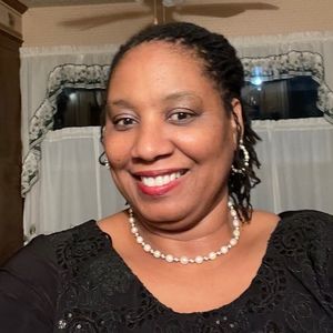 Meet your Posher, Joyce